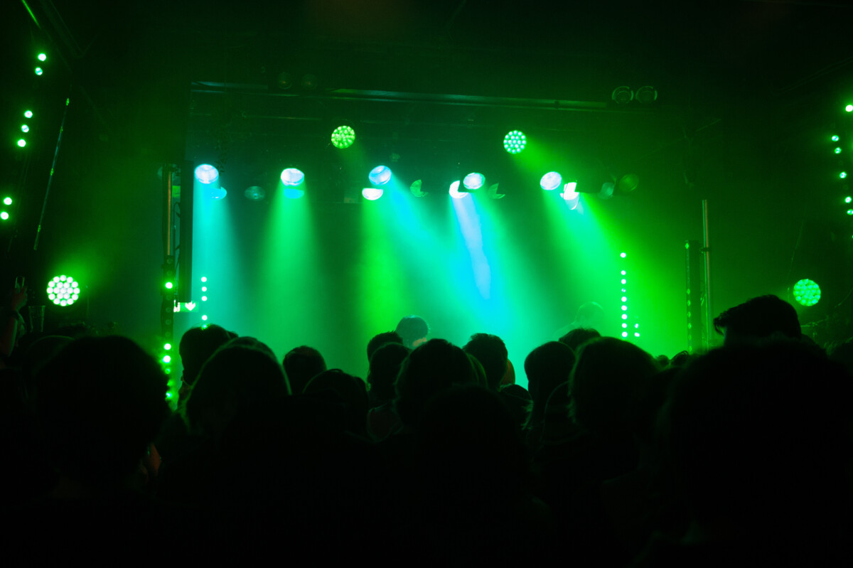 Publikum i et konsertlokale